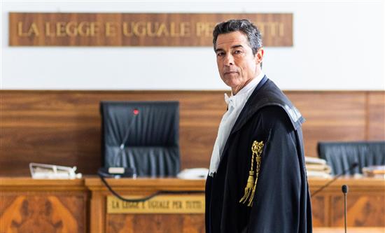 Alessandro Gassmann Plays the Role of  a  Successful Lawyer